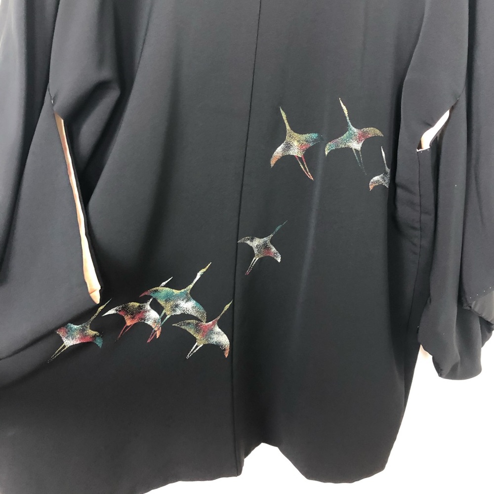 Vintage Kimono w/ Rainbow Crane Bird Interior - Picture 6 of 7